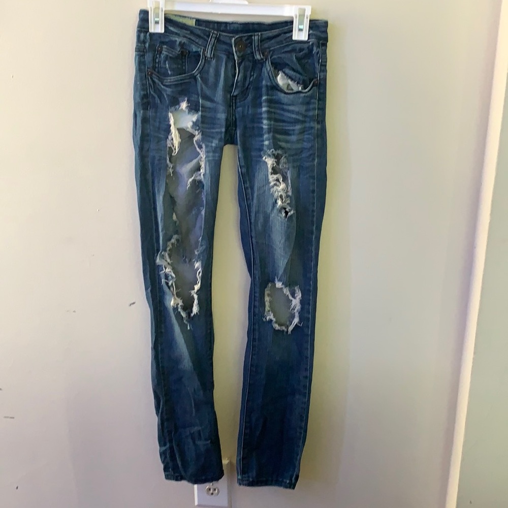Cute Straight Leg Ripped jeans